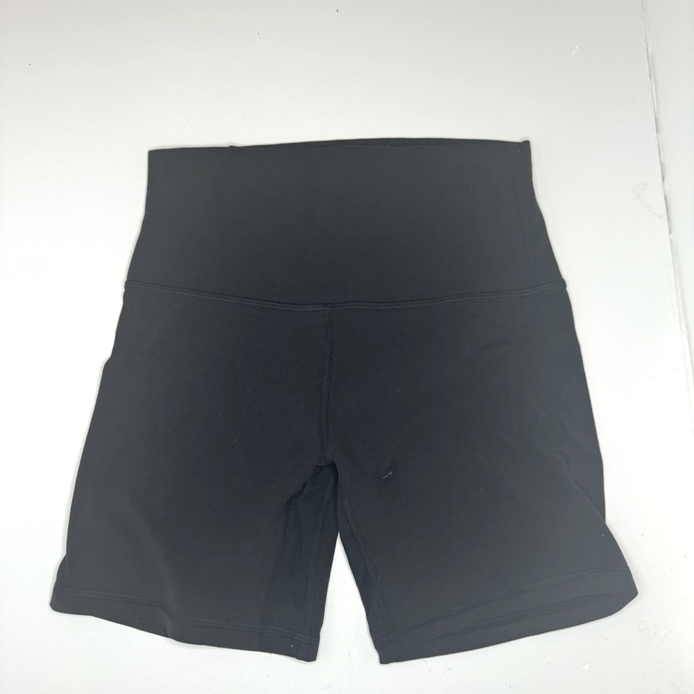 Align high waisted black shorts size 4